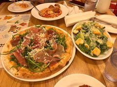 -城市大道红炉披萨烘焙坊