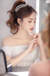 -艾米丽婚纱礼服