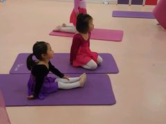-艺彩童馨舞蹈培训学校(西湖道校区)