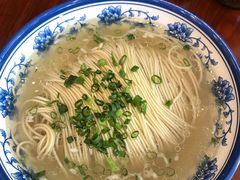 白汤面底-同得兴面馆.苏式面.三虾面(园区店)
