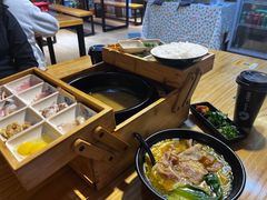 -勺子米线·云南传统小吃市集(四方街店)