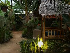 -Thiw Soen Seafood Restaurant
