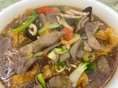 六鲜猪肝皮肚面-一家人面馆(三条巷店)