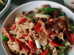 青椒炒肉-志晖园圆子鸡·辣子鸡(阳光店)