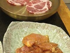 -臻牛烤肉