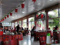 大堂-何适山庄 ·可团建(水长城P2停车场店)