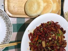 焉耆滚刀肉辣皮子夹馍-新疆巴州金丝特餐厅(大钟寺店)