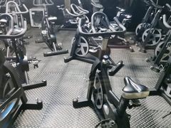 -奥力健身游泳俱乐部(华悦店)