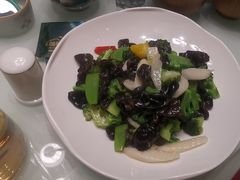 -哈啾嗨·新概念蒙餐(红星新城店)