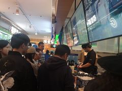 -霸王茶姬(上海静安大悦城店)