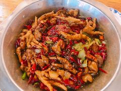 干锅鸡爪肥肠-重庆金爪爪特色干锅(大竹林直营店)