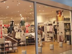 -优衣库(广州番禺万达广场店)