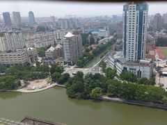 -云顶旋转自助景观餐厅