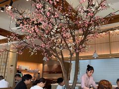 -蜜桃餐厅·伴山(湖滨商业街店)