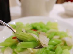 西芹百合-老人和饭店(打浦路店)