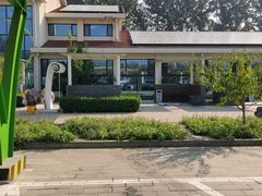 -窦店服务区-停车场