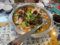 水煮鱼-何哥鲜鱼餐厅(龙湖花园店)