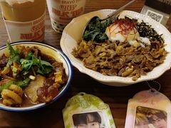 -CowCow其其·牛杂咖啡公司(六运店)