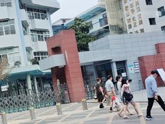 -武汉市洪山区武珞路小学