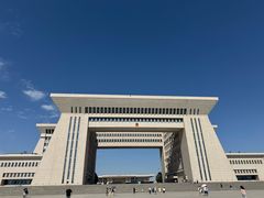 -霍尔果斯国门景区