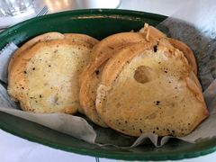 蒜香面包-Versailles Restaurant Cuban Cuisine