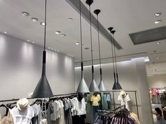 -URBAN REVIVO(七宝领展广场店)