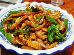 -土媳妇香锅坊(光谷店)