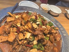 -俭寨大盘鸡·手抓肉·烧烤新疆菜(乌苏路店)