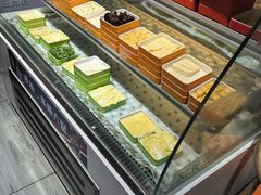 -极有家小鱼小鸡石锅煲(佳兆业店)