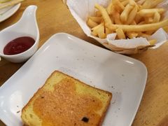 烤棉花糖和土司面包-鬼味烤翅(南锣鼓巷店)
