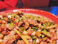 酒馆大盘兔-醉小酒馆·川菜·江湖菜·重庆菜(观音桥旗舰店)