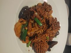 -闫府私房菜·老字号(恒隆店)