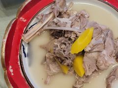 -一个勺子新疆锡伯主题私房菜(红墙巷49号院店)