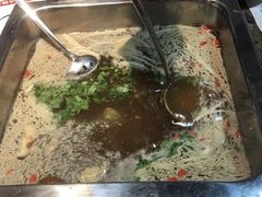 -月满大江经典火锅(任城路店)
