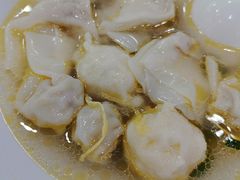 鲜鸡汤小馄饨-小杨生煎(成山巴黎春天店)
