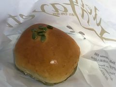 紅豆麻糬包-老佛爷饼店