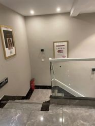 -水灵珑美容造型中心