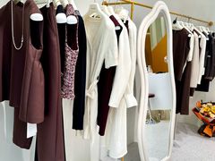 -Her Sight设计师女装集合店(静安华山路店)