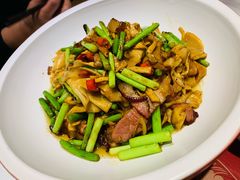 笋衣炒腊肉-千稻剁椒大鱼头(CityOn熙地港店)