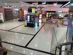 -和平影视娱乐城
