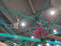 -欧酷世界动力星球(王府井奥莱UP TOWN店)