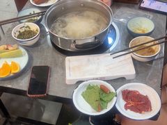 -罗二娘·鲜切牛自助火锅(罗湖东门步行街店)