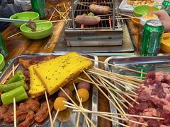 -哈尔滨小酒馆·鲜肉现穿自助烧烤(康新花园店)