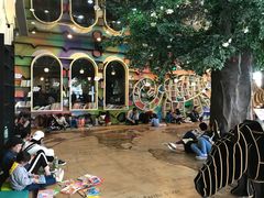 -钟书阁(松江泰晤士小镇店)