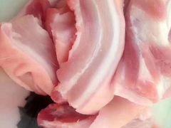 五花肉肉-三亚新鸿港水果一级批发市场
