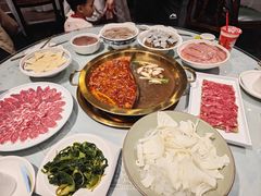 -小天鹅火锅·一线江景洪鼎旗舰店(洪崖洞店)