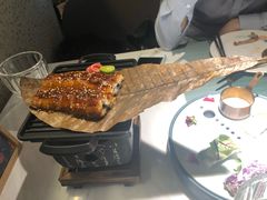 碳烤蒲叶烧鳗鱼-蜜桃花开·中西融合菜E&W(南长街店)