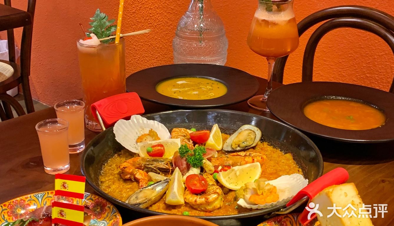 来罍街怎么能不吃顿漂亮饭呢？