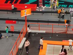 -极限PLAY运动娱乐新世界·团建派对潮玩休闲馆·室内蹦极高空游乐园