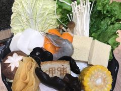 -呷哺呷哺(新世界百货望京店)